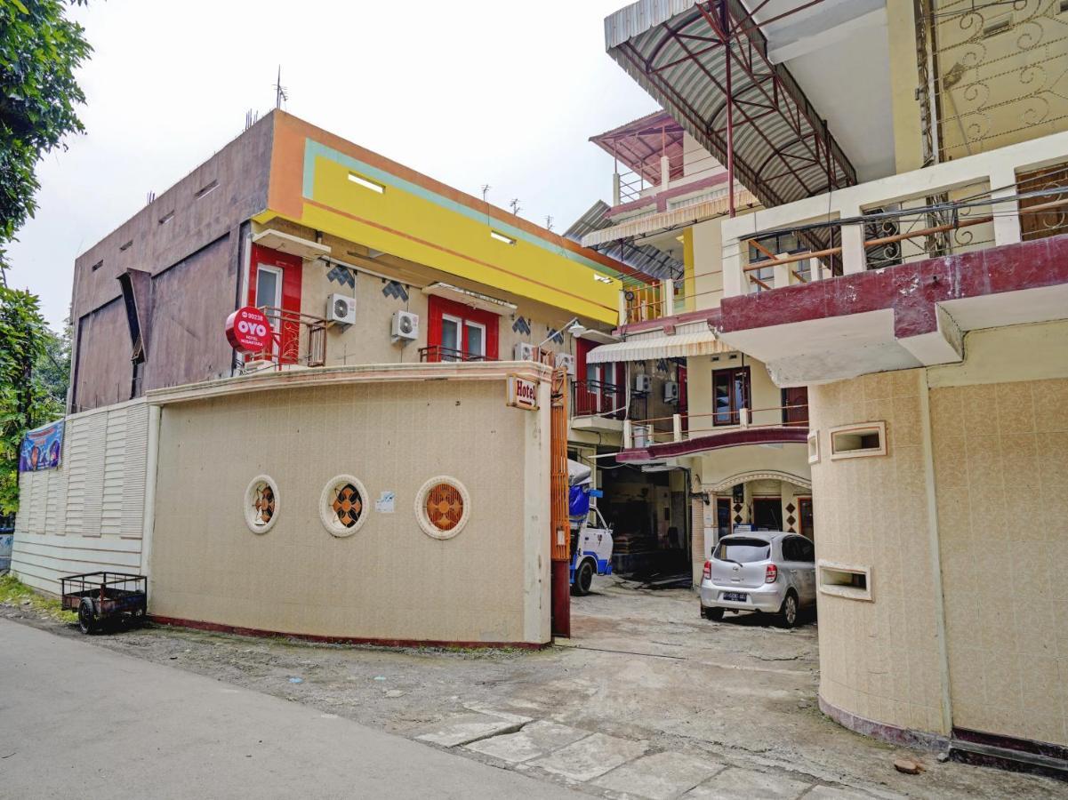 Oyo 90238 Hotel Nusantara Cirebon Extérieur photo
