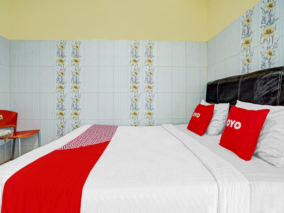 Oyo 90238 Hotel Nusantara Cirebon Extérieur photo