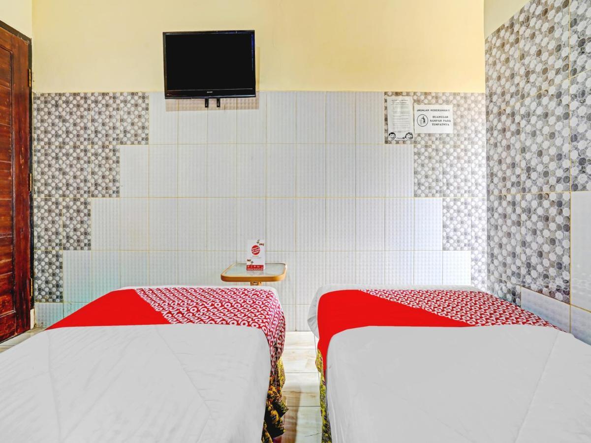 Oyo 90238 Hotel Nusantara Cirebon Extérieur photo