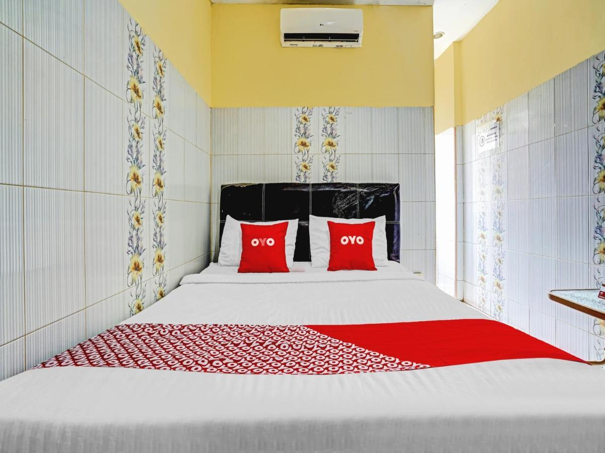 Oyo 90238 Hotel Nusantara Cirebon Extérieur photo